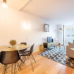 Guestready - Baixa Collection Building